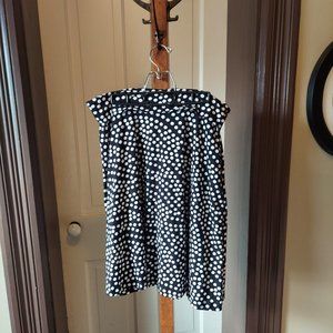 NEW B&W dotted a-line  stretchy skirt